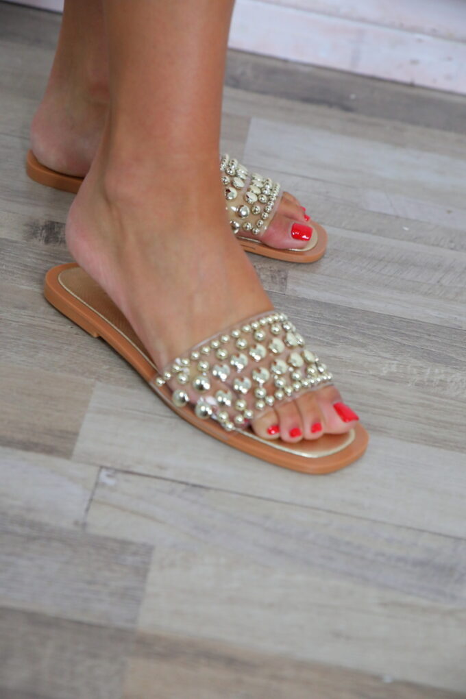 Sandalias Tachuelas