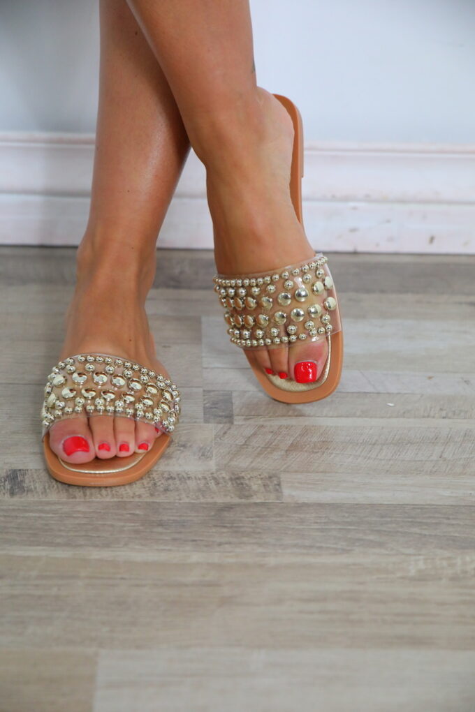 Sandalias Tachuelas