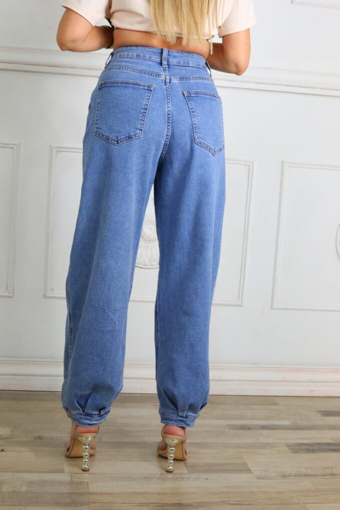 Vaquero Balloon Bajo Botón