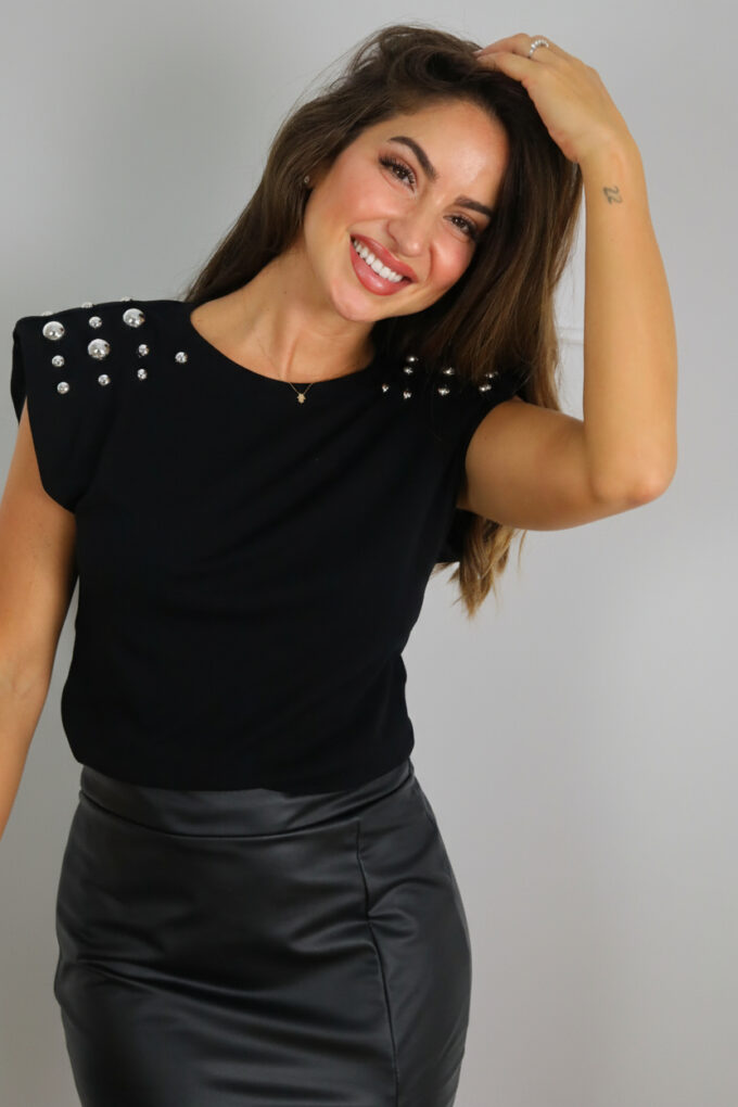 Camiseta Hombreras Tachuelas