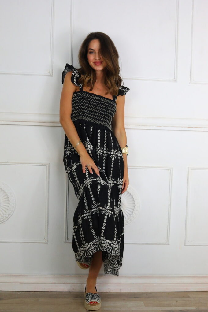 Vestido Fruncido Bordado