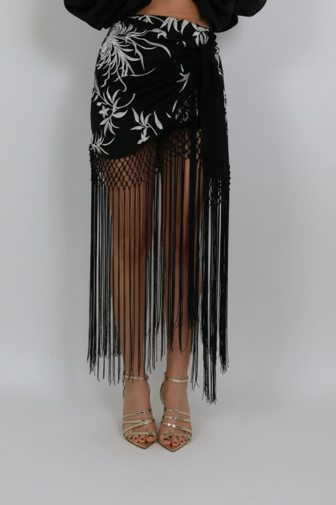 Falda Bordada Flecos