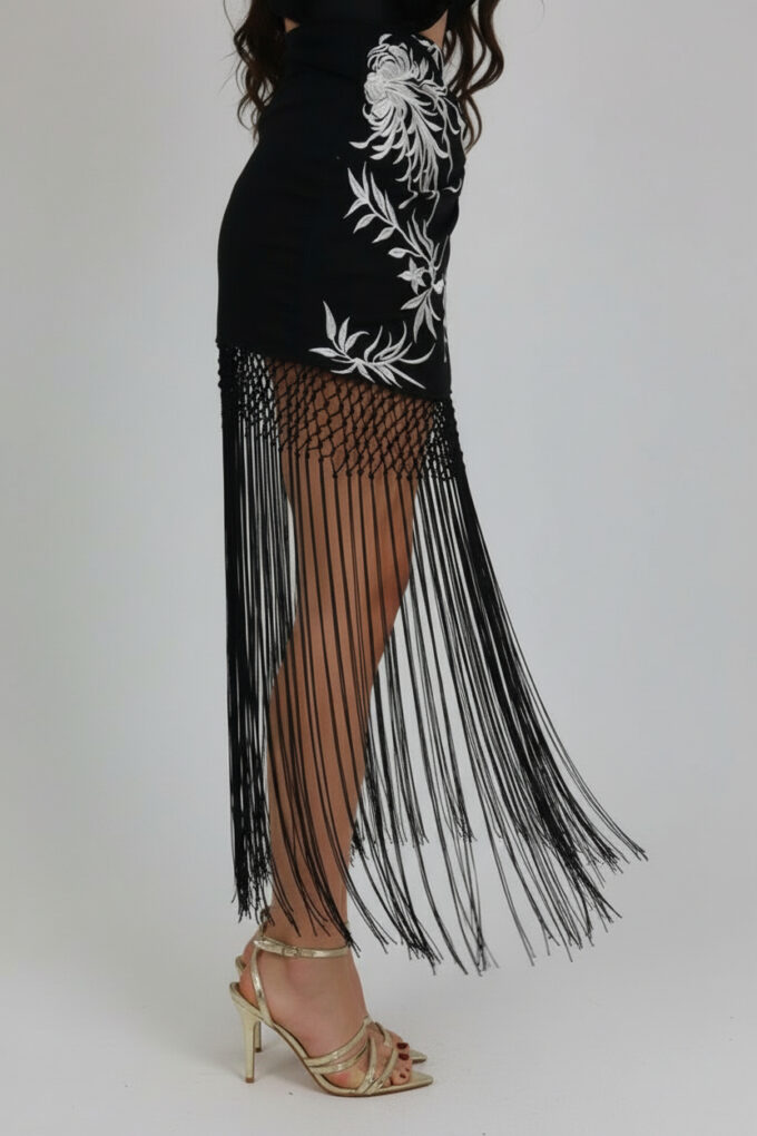 Falda Bordada Flecos