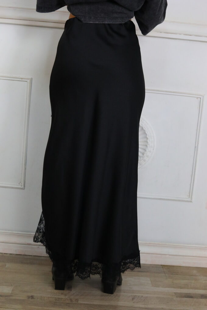 Falda Satén Encaje