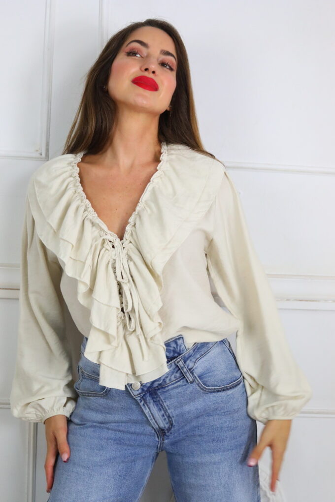 Blusa Escote Volantes