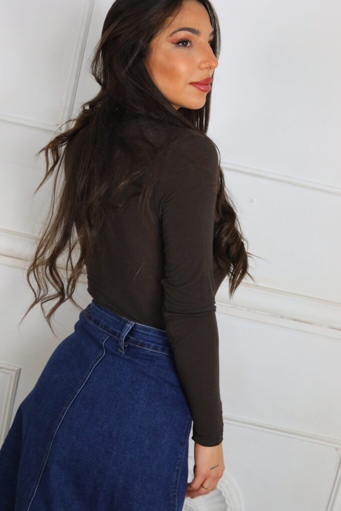 Camiseta Cuello Vuelto