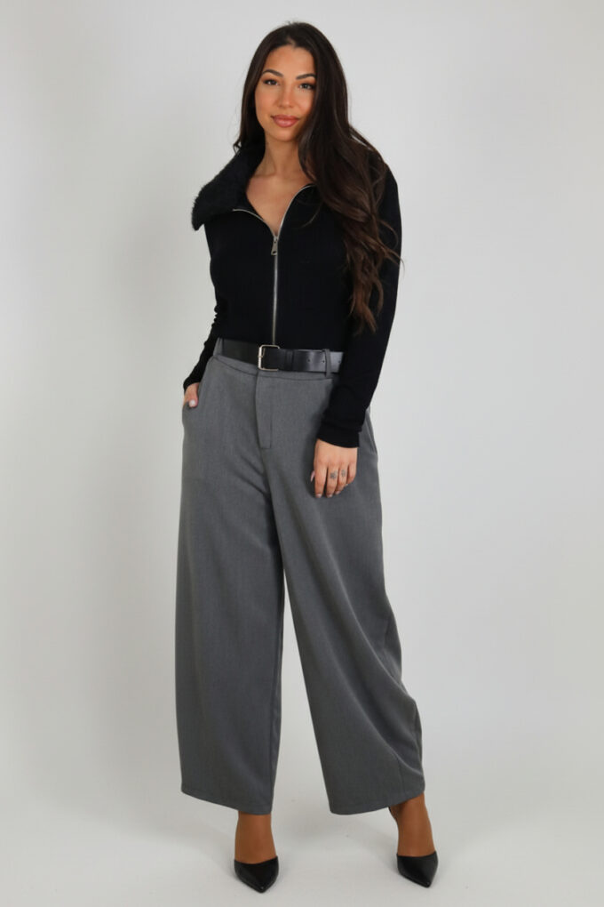 Rebeca Pelos Cremallera