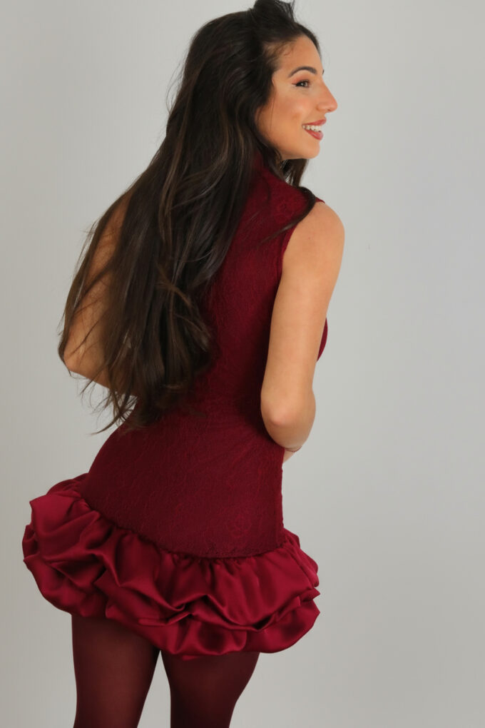 Vestido Encaje Volantes