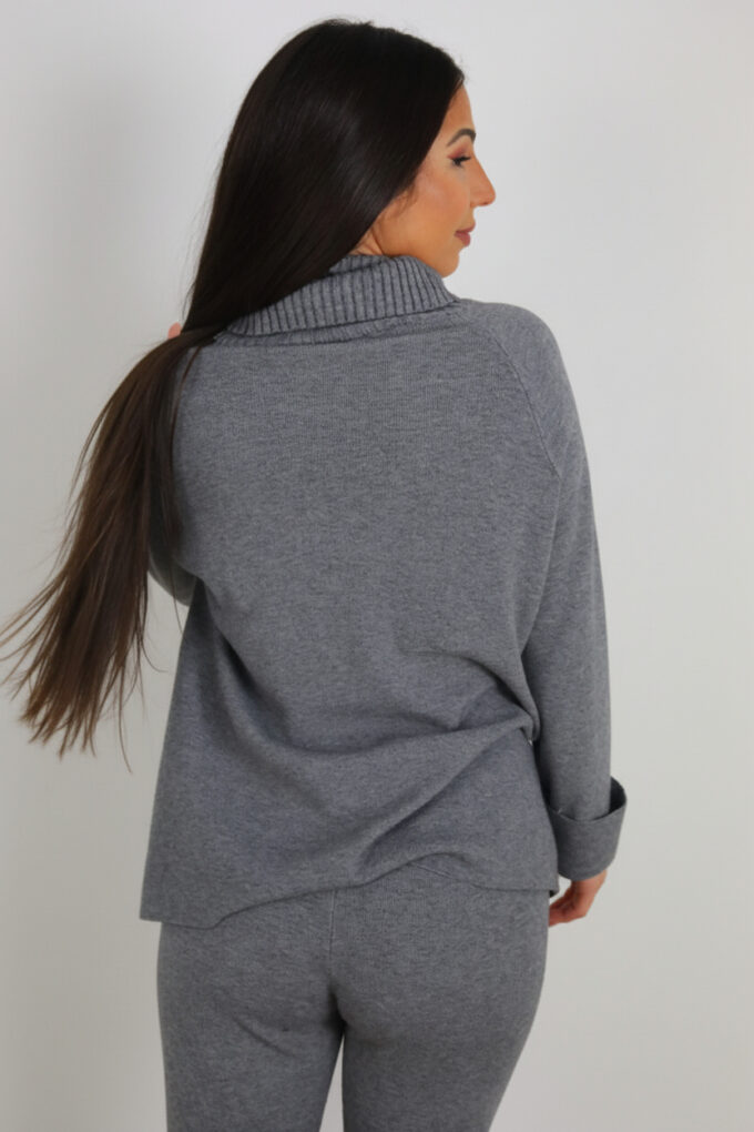 Conjunto Punto Cuello Vuelto