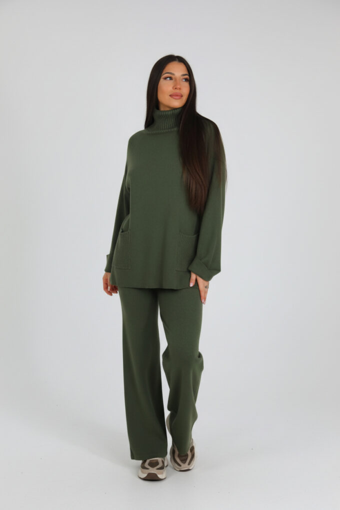 Conjunto Punto Cuello Vuelto