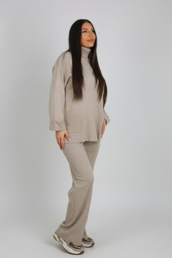 Conjunto Punto Cuello Vuelto