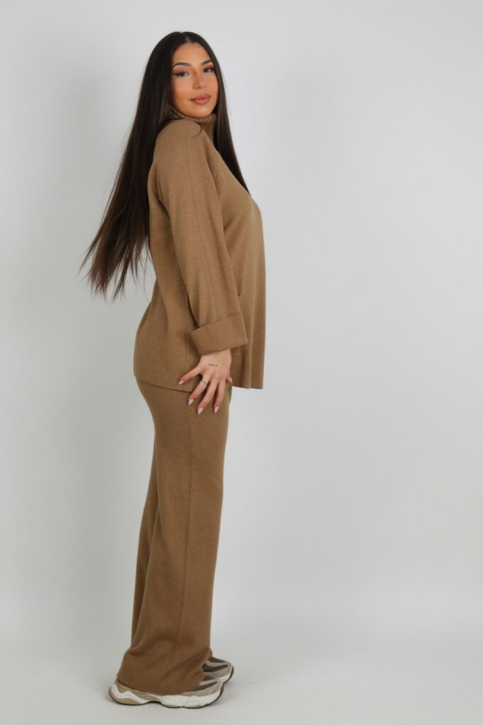 Conjunto Punto Cuello Vuelto