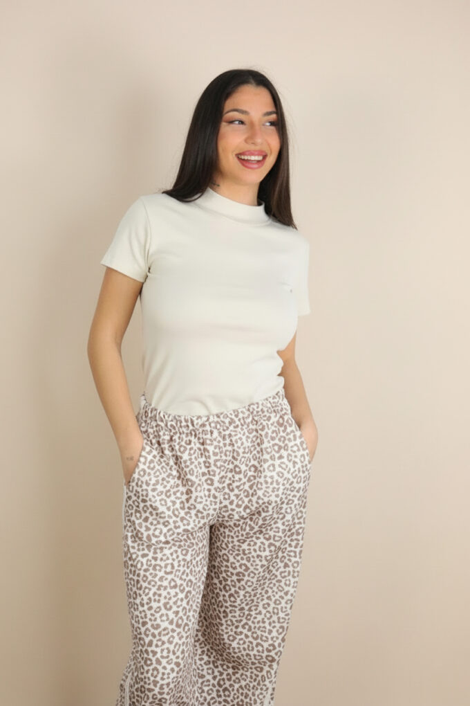 Camiseta Slim Básic - Única, Beige