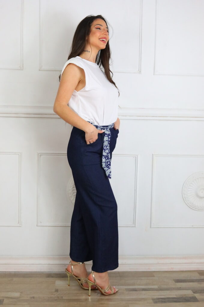 Pantalon Tejano Con Cinturón Estampado