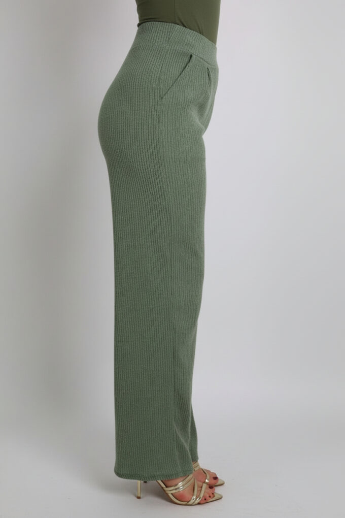 Pantalon Acanalado Pinzas