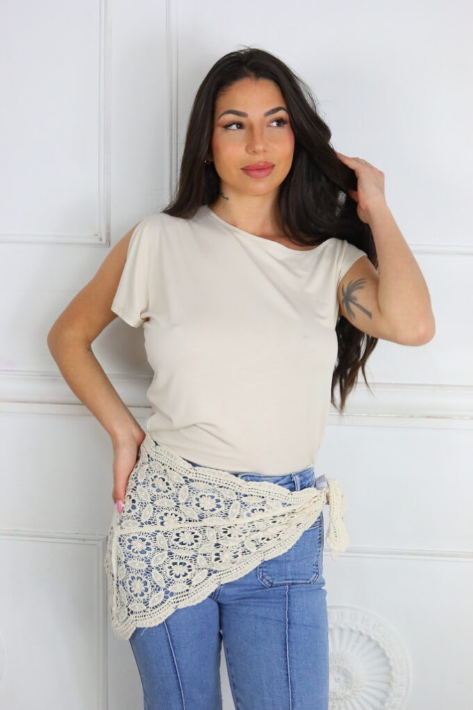 Camiseta Asimétrica