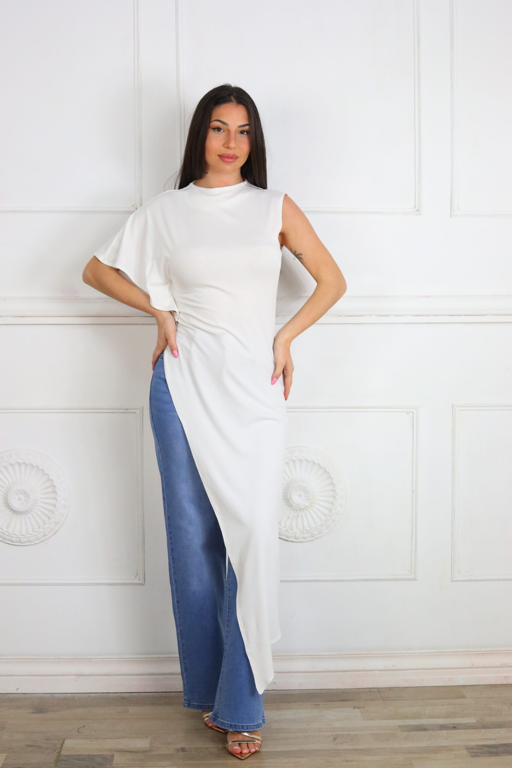 Camiseta Larga Asimétrica - Imagen 7