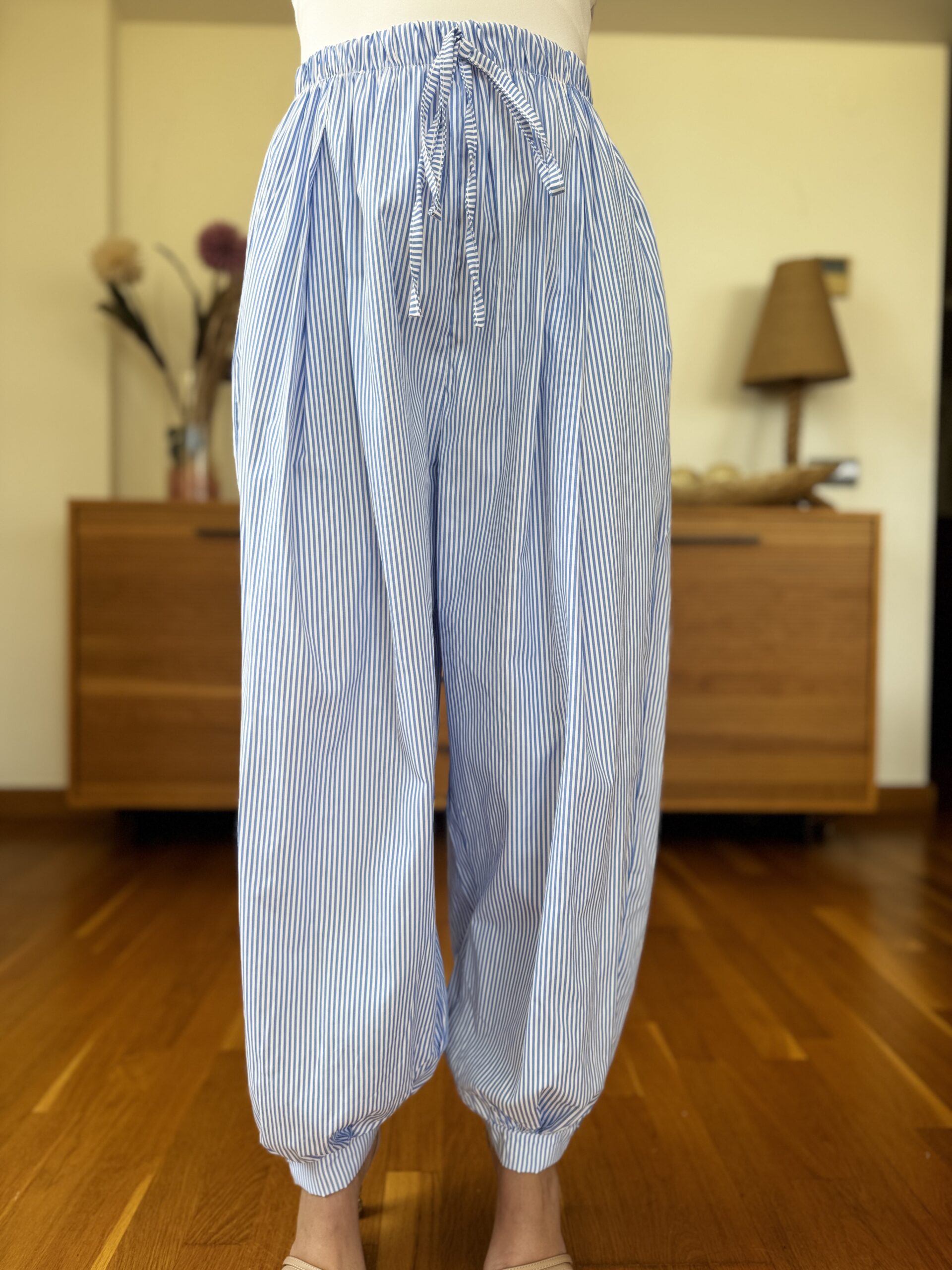 Pantalon Rayas Bajo Botón - Imagen 4