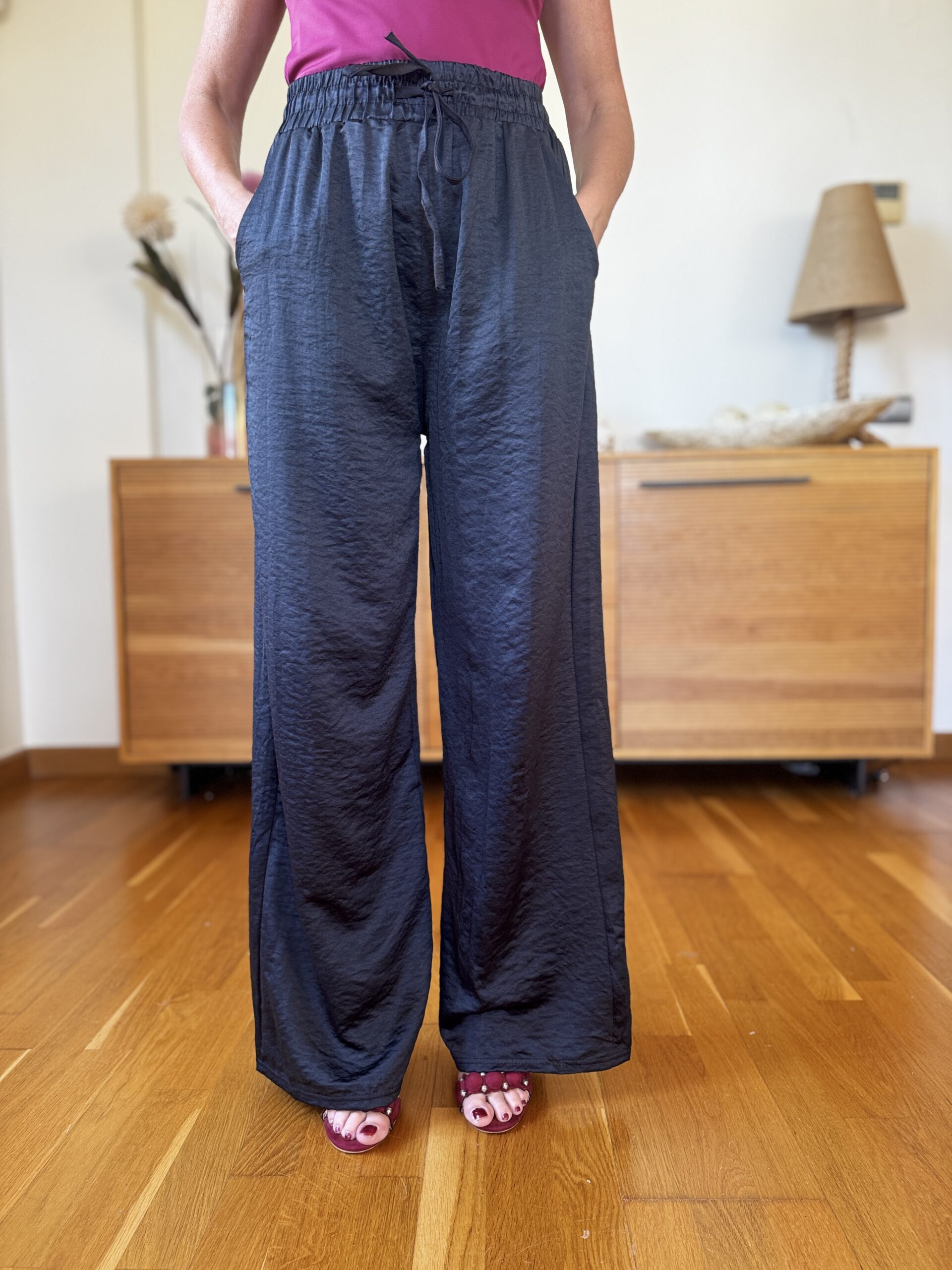 Pantalon Satinado Cropped - Imagen 23