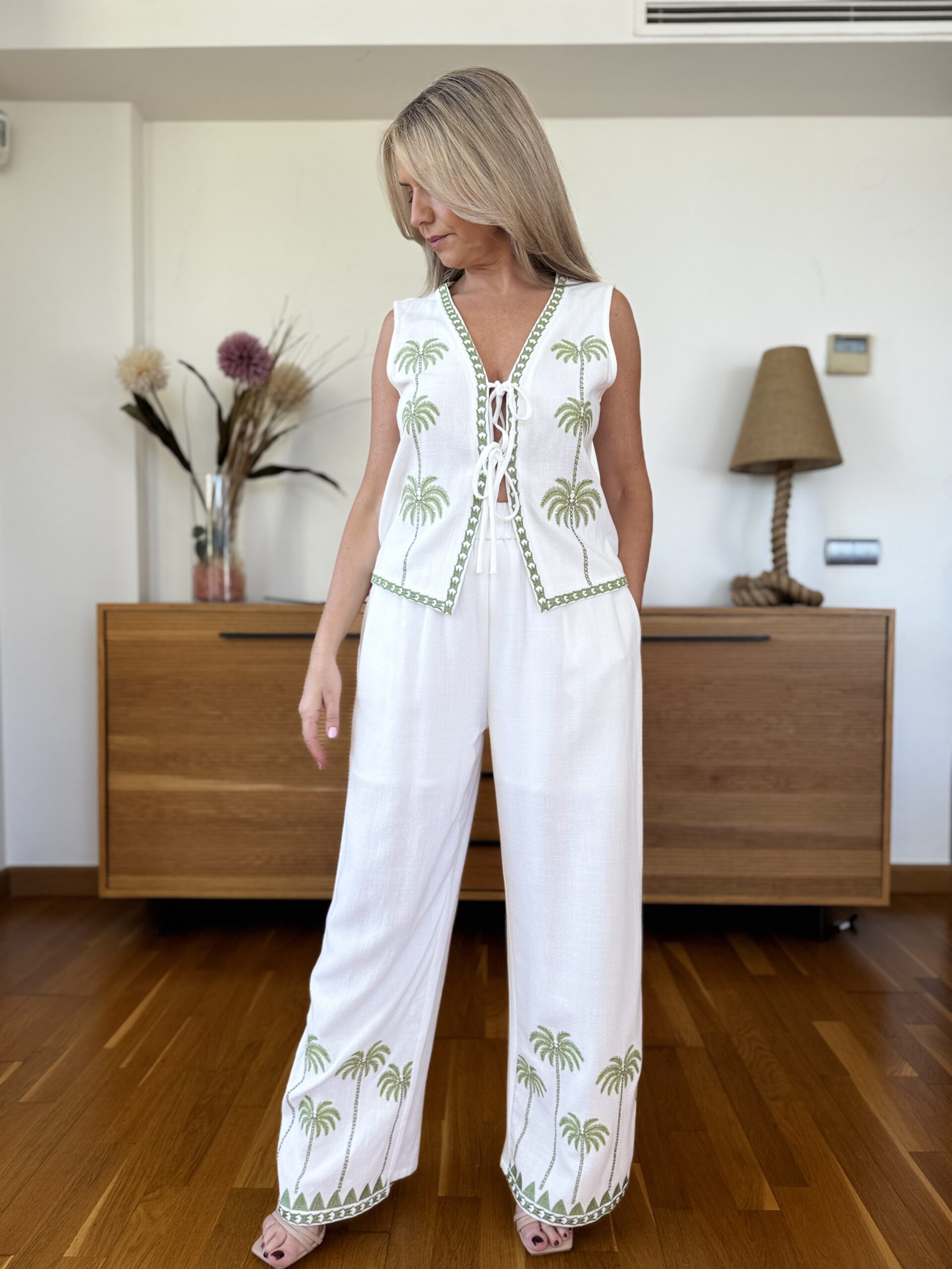 Conjunto Lino Bordado - Imagen 4