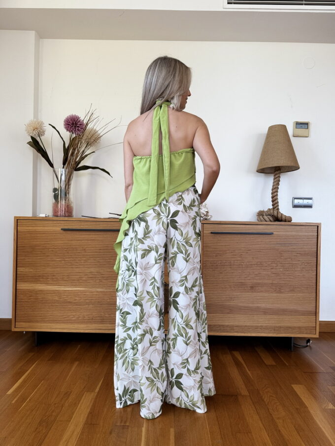 Blusa Volantes Asimétrica