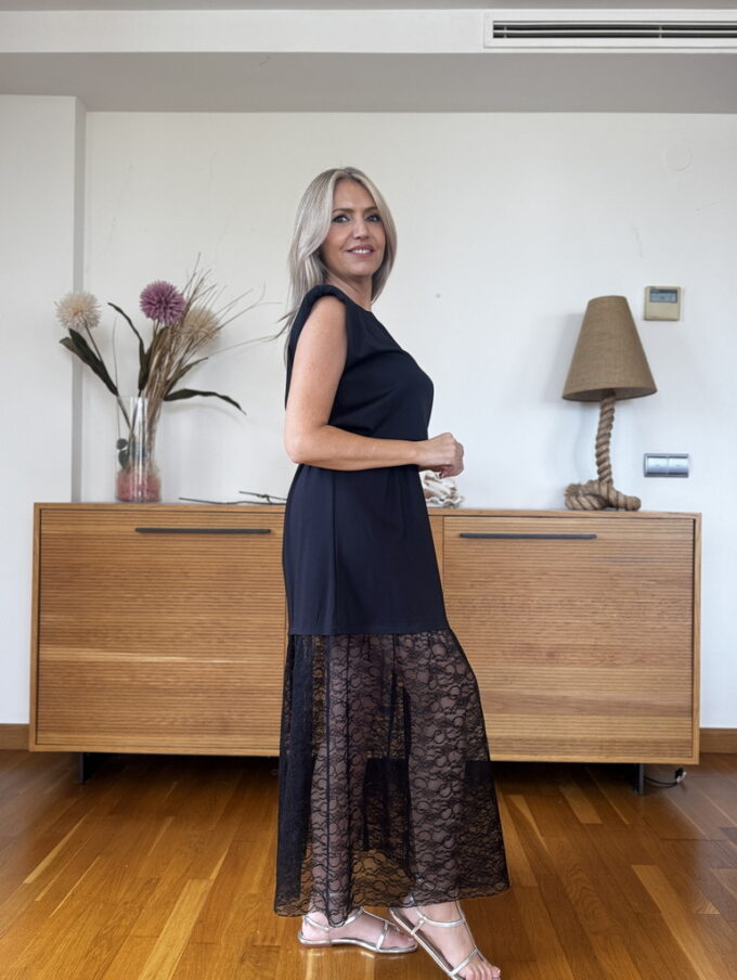 Vestido Hombreras Encaje