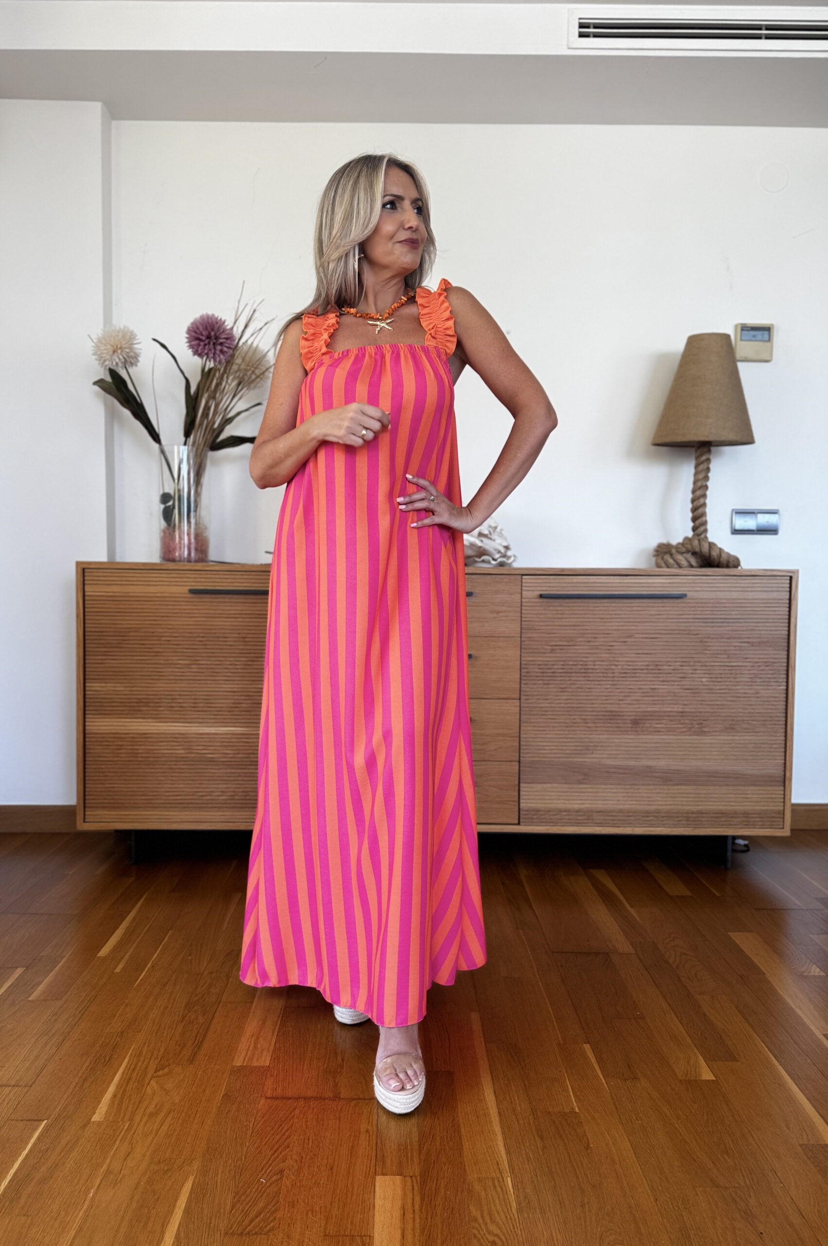 Vestido Tiranta Volantes