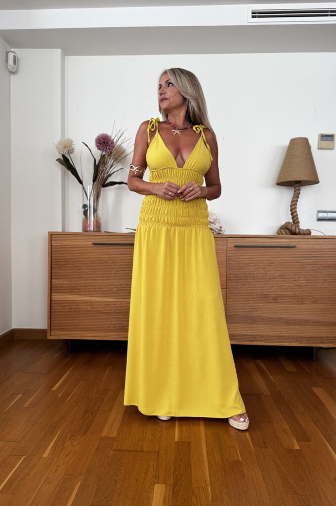 Vestido Fruncido Cordones