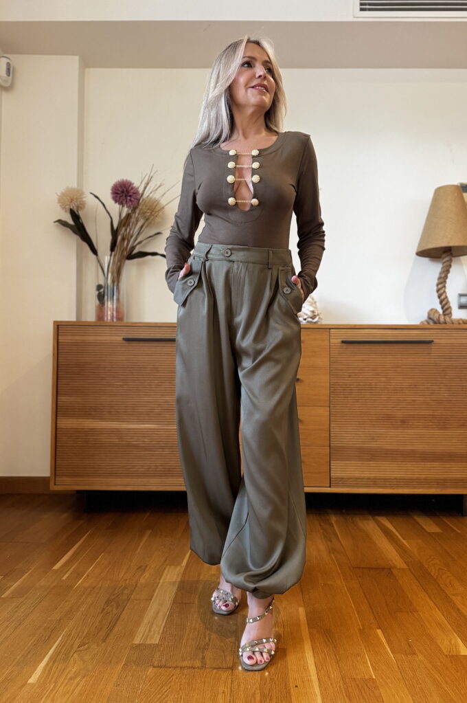 Pantalon Bajo Botón