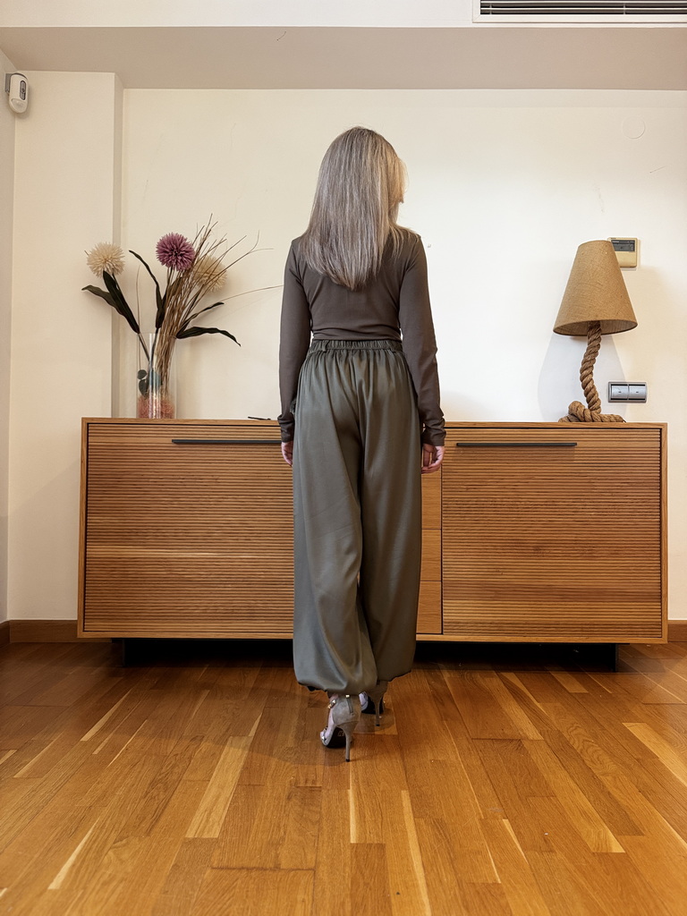 Pantalon Bajo Botón - Imagen 17