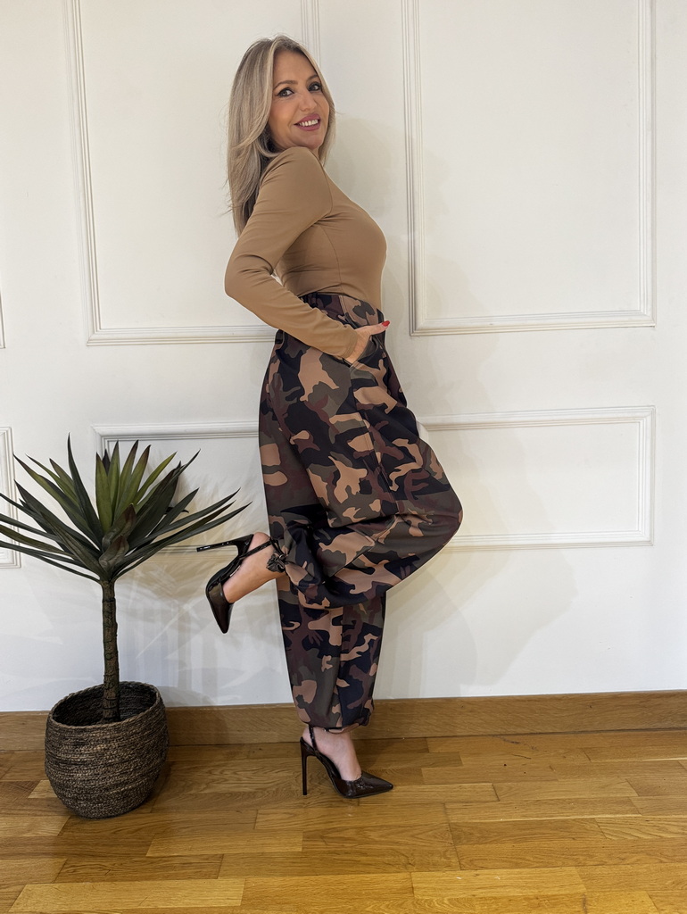 Pantalon Pinzas Estampado - Imagen 4