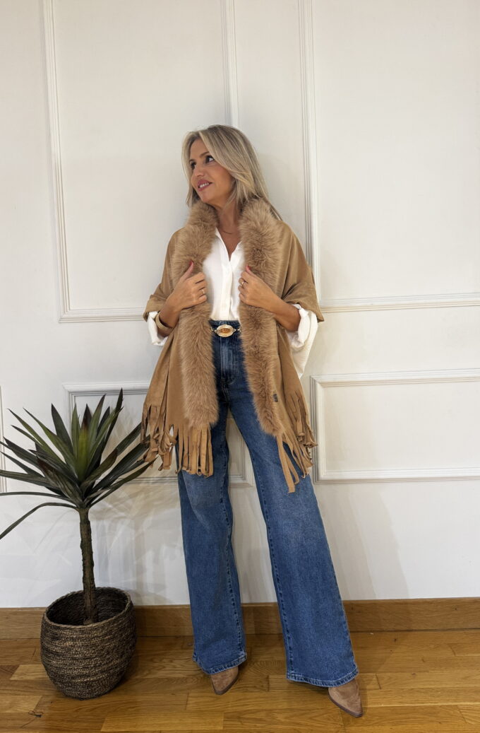 Poncho Pelos Flecos