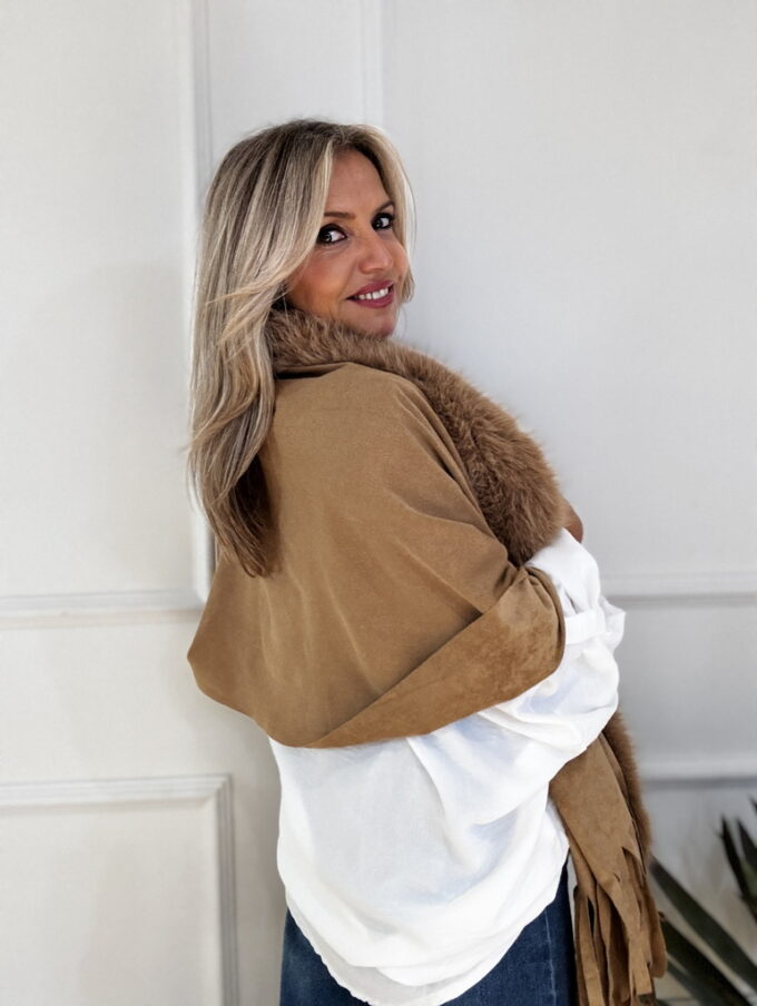 Poncho Pelos Flecos