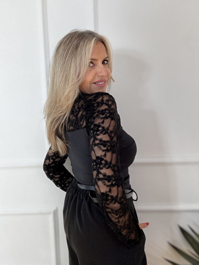 Blusa Encaje Cascos