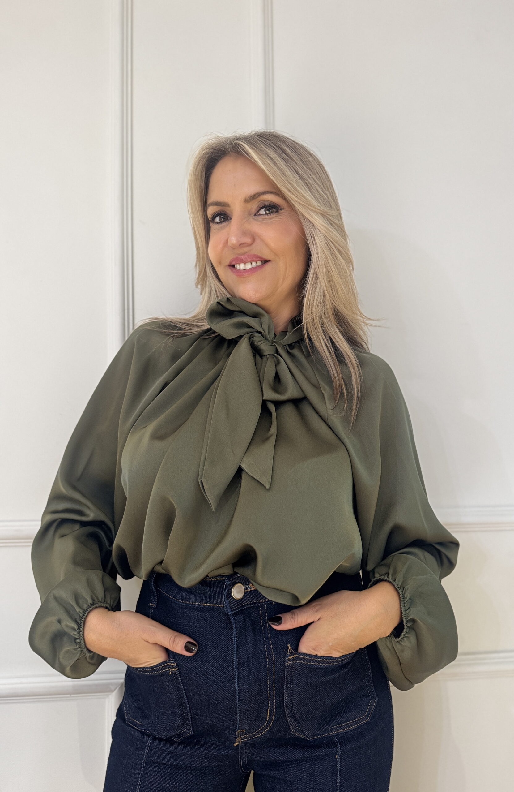 Blusa Satén Lazo